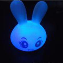 七彩表情兔小夜灯 萌趣光影，温暖夜晚的选择